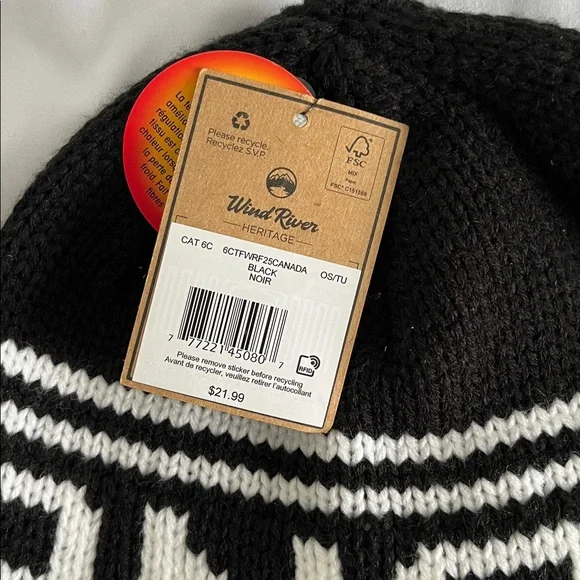 NWT Wind River Heritage Canada Knit Beanie Hat Black White - Picture 2 of 5